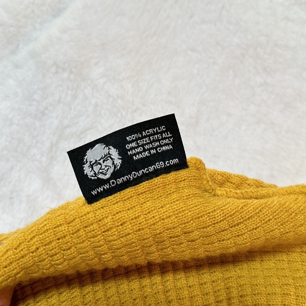 Virginity Rocks Beanie - Picture 3 of 6